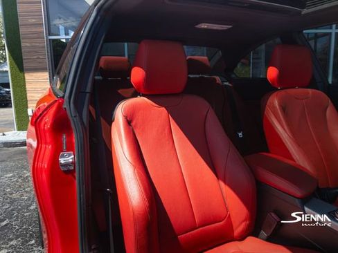 Used 2015 BMW M235i Coupe image 19