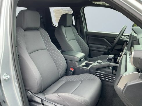 Certified 2026 Toyota Tacoma SR5 AWD/4WD image 17