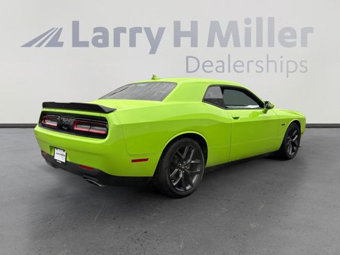 Used 2023 Dodge Challenger R/T w/ Blacktop Package image 5