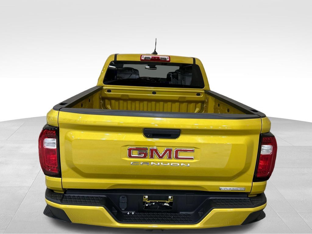 Used 2023 GMC Canyon Elevation w/ Trailering Package AWD/4WD image 4