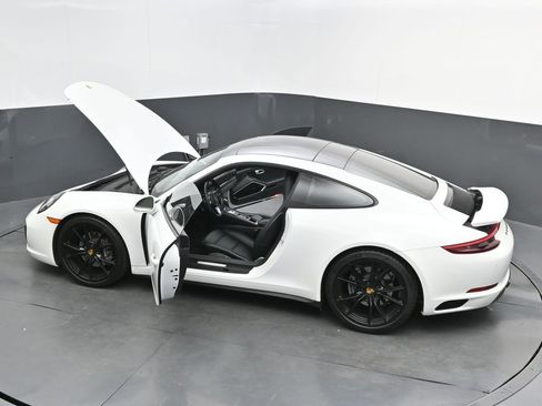 Certified 2018 Porsche 911 Carrera 4 image 46