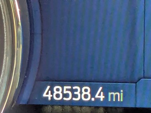 Certified 2022 Ford F150 XLT w/ Equipment Group 302A High image 18