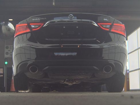 Used 2016 Nissan Maxima 3.5 SL w/ Interior Lighting Package image 6