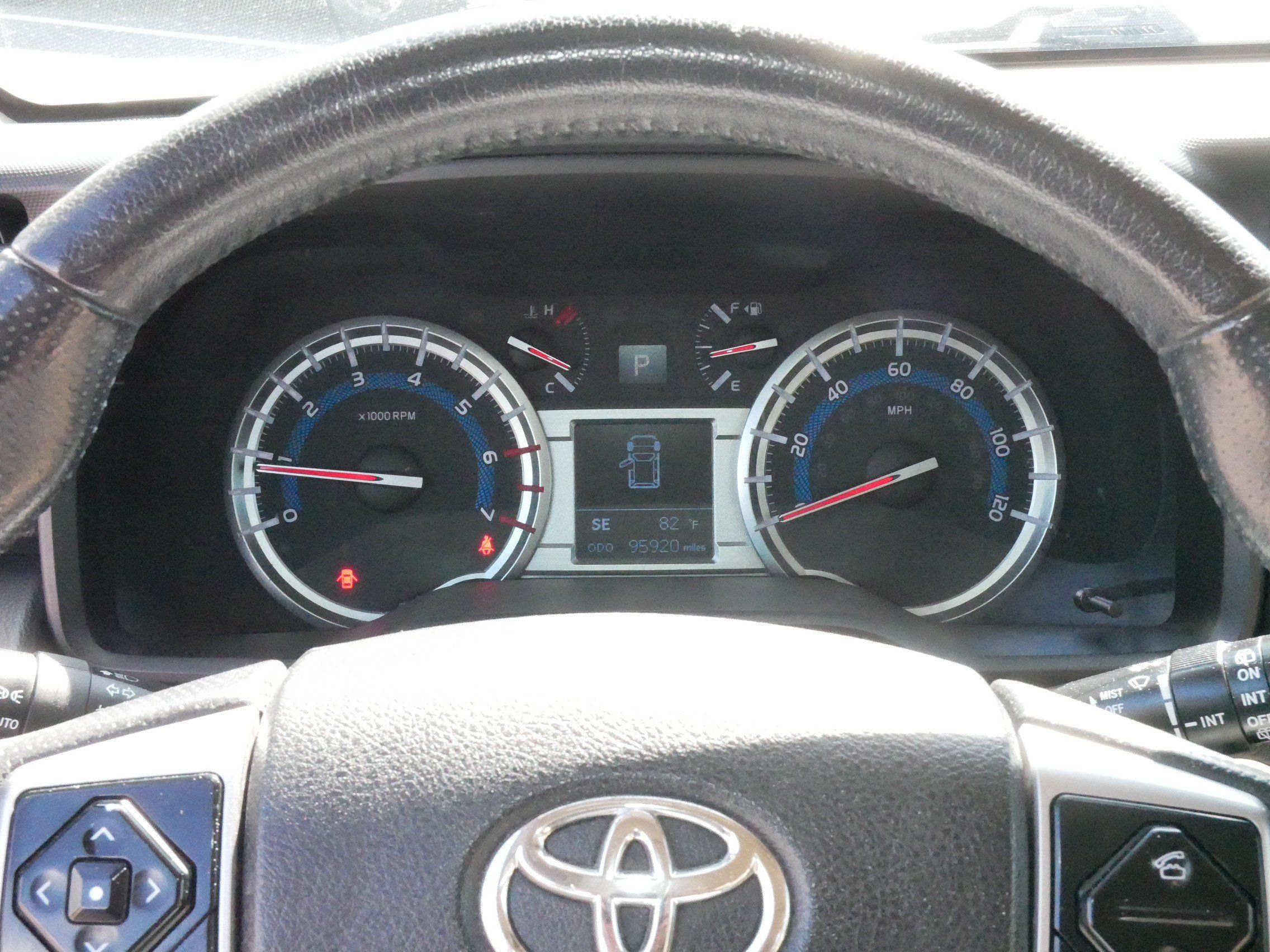 Used 2018 Toyota 4Runner Limited AWD/4WD image 17