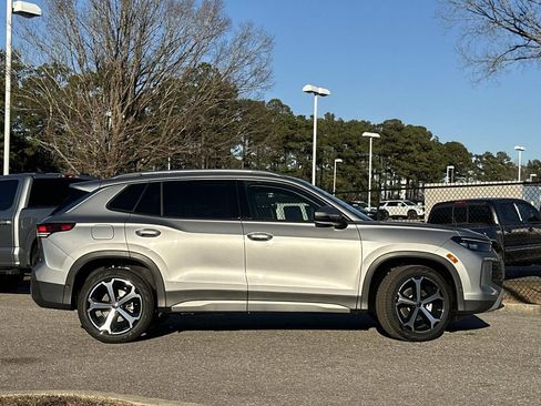 New 2026 Volkswagen Tiguan SE image 4