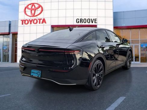 New 2026 Toyota Crown AWD/4WD image 5