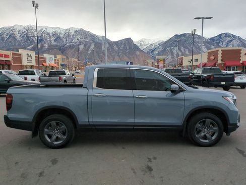 Used 2023 Honda Ridgeline RTL-E image 2