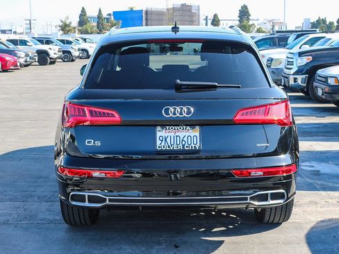 Used 2020 Audi Q5 e Premium Plus w/ Premium Plus Package image 8