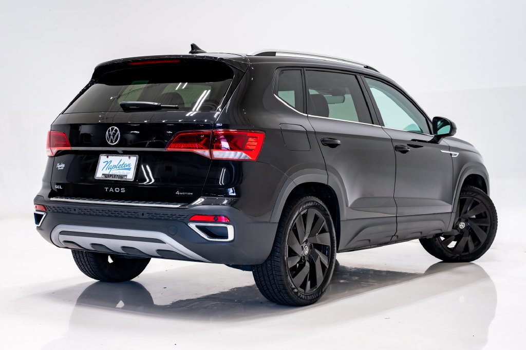 Used 2024 Volkswagen Taos SEL AWD/4WD image 39