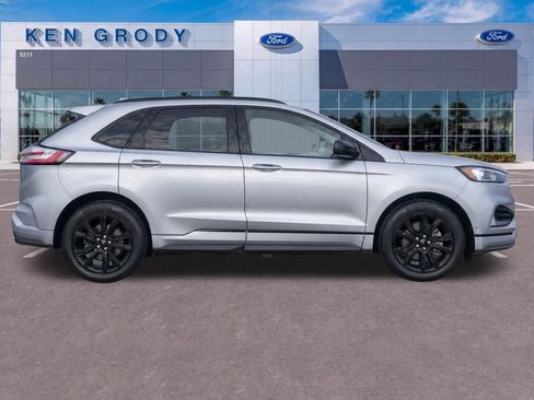 Used 2022 Ford Edge SE w/ Black Appearance Package AWD/4WD image 7