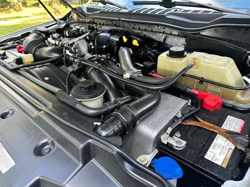 Used 2019 Ford F250 Platinum w/ Platinum Ultimate Package AWD/4WD image 60