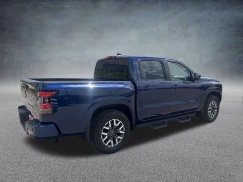 Used 2022 Nissan Frontier SV RWD image 6