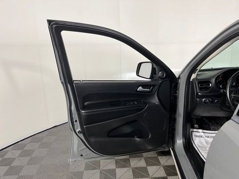 Used 2021 Dodge Durango SXT image 15