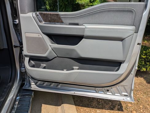 Certified 2021 Ford F150 Lariat AWD/4WD image 38