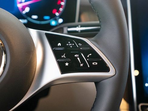 New 2026 Mercedes-Benz GLC 300 4MATIC image 17