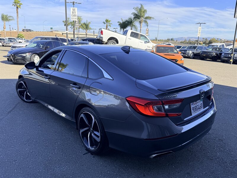 Used 2018 Honda Accord Sport image 5