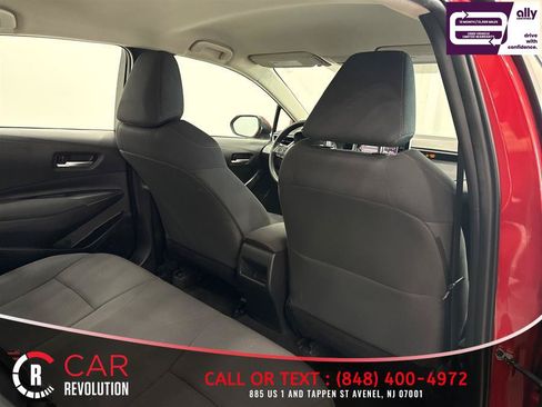 Used 2021 Toyota Corolla LE FWD image 42
