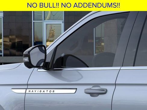 New 2025 Lincoln Navigator Reserve image 21