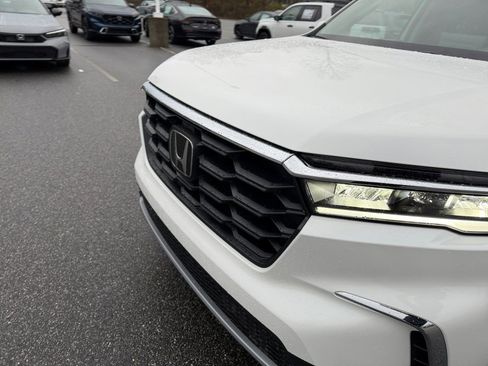 New 2025 Honda Pilot EX-L image 16