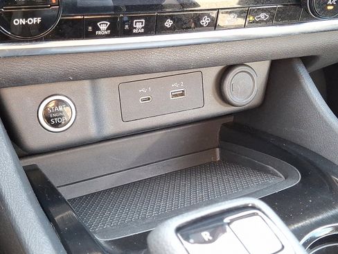 Certified 2023 Nissan Rogue SV image 25