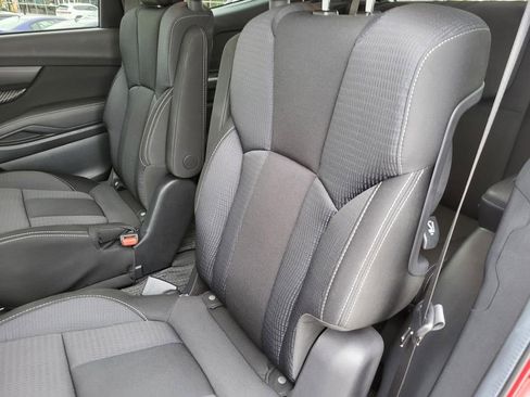 Certified 2024 Subaru Ascent Premium w/ Convenience Package image 14