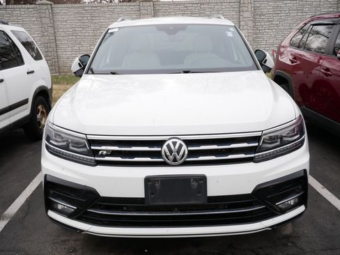 Used 2021 Volkswagen Tiguan SEL Premium R-Line image 2