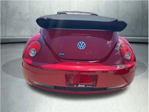Used 2007 Volkswagen Beetle Convertible w/ Package 1 FWD image 6
