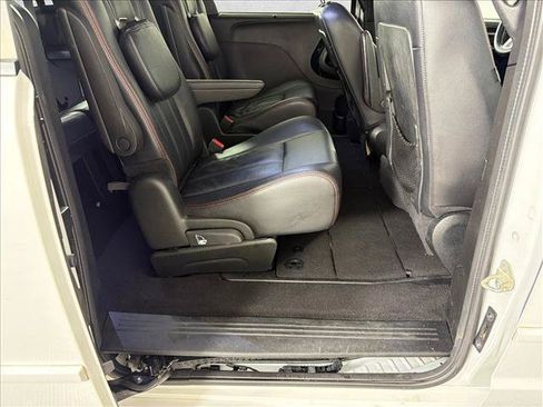Used 2017 Dodge Grand Caravan GT FWD image 15