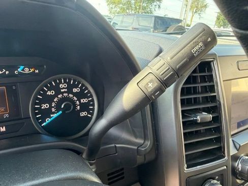 Used 2020 Ford F150 XLT w/ Equipment Group 302A Luxury AWD/4WD image 25