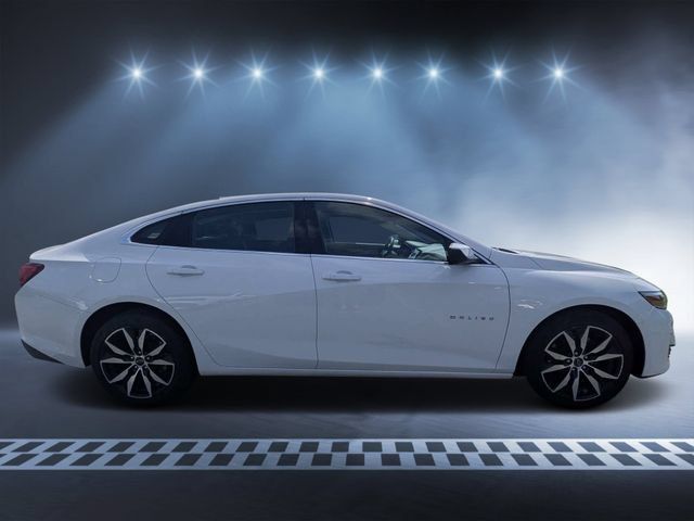 Used 2024 Chevrolet Malibu LT FWD image 2