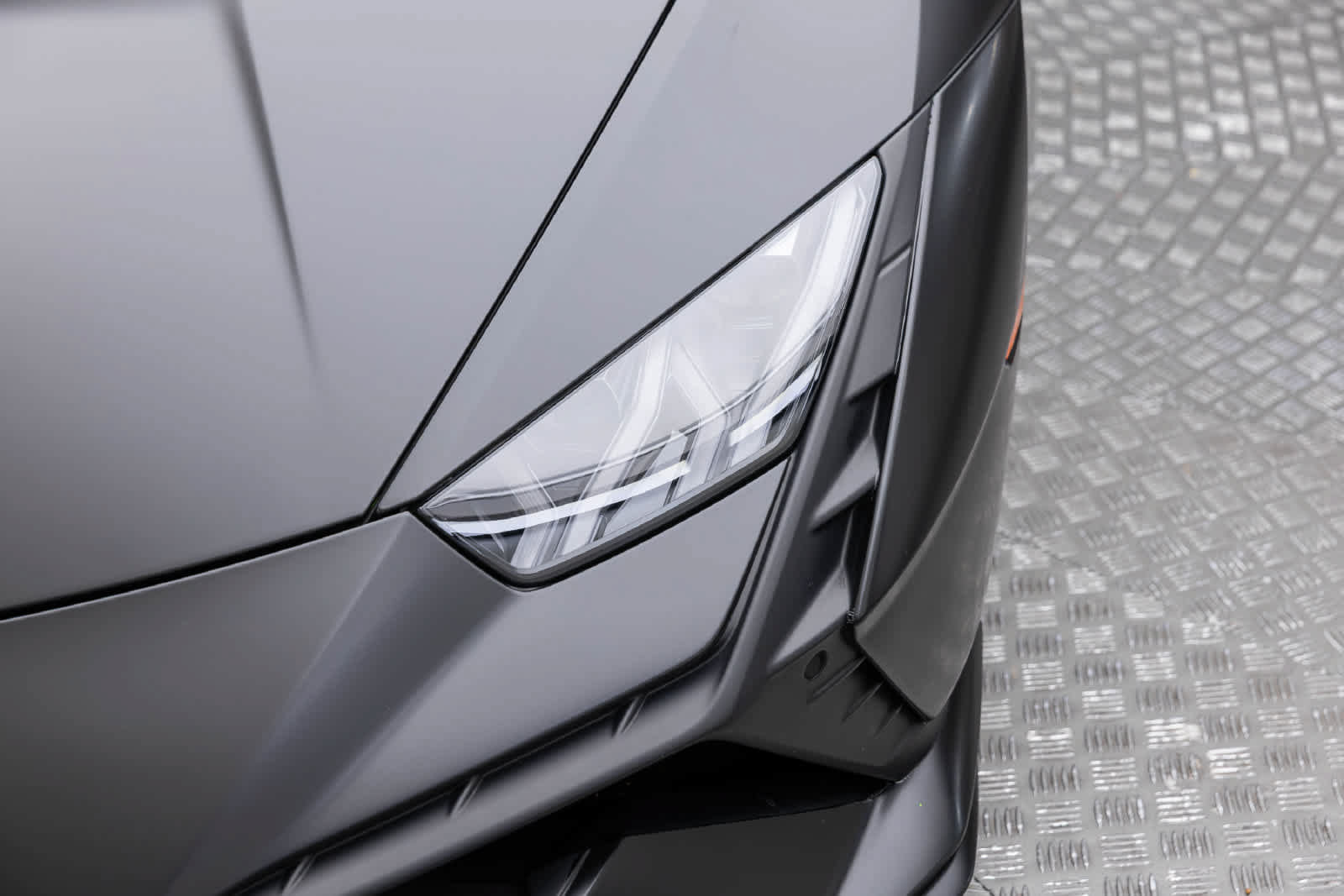 Used 2023 Lamborghini Huracan Tecnica RWD image 46