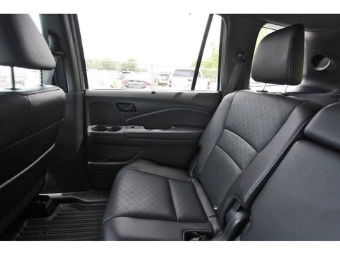 Used 2022 Honda Passport Elite image 12