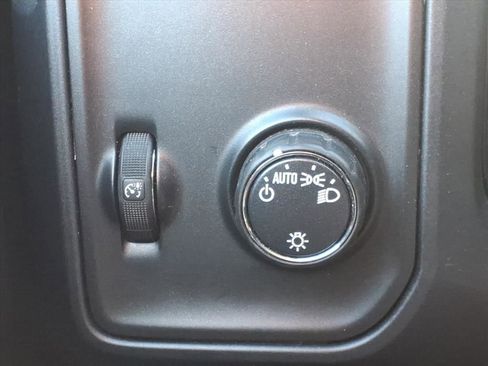 Used 2018 Chevrolet Silverado 1500 W/T w/ WT Convenience Package image 11