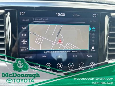 Used 2020 Chrysler Pacifica Limited w/ Advanced Safetytec Group FWD image 19