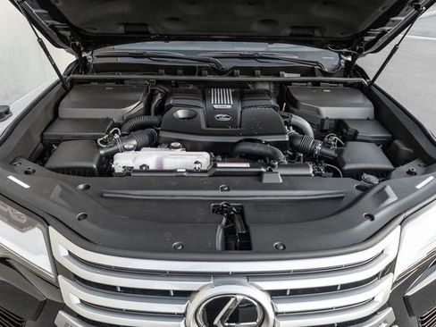 New 2026 Lexus LX 600 4WD w/ Luxury Package image 12