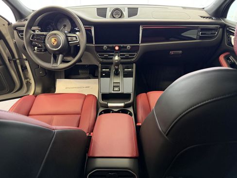 New 2026 Porsche Macan S image 17
