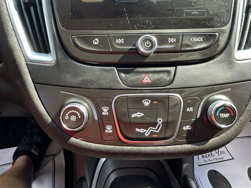 Used 2016 Chevrolet Malibu LT FWD image 25