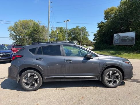Used 2025 Subaru Crosstrek 2.5i Limited AWD/4WD image 8