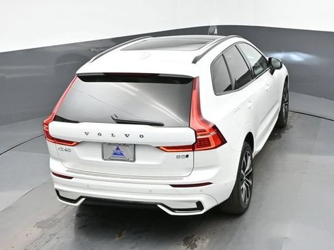 Used 2024 Volvo XC60 B5 Plus w/ Protection Package Premier AWD/4WD image 21