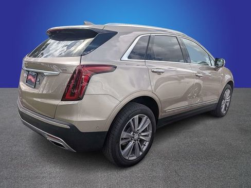 Certified 2023 Cadillac XT5 Premium Luxury w/ Technology Package FWD image 4