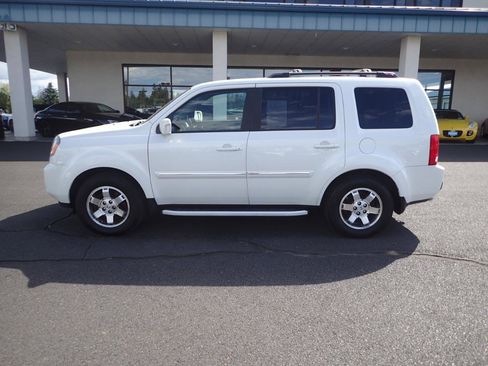 Used 2011 Honda Pilot Touring image 2