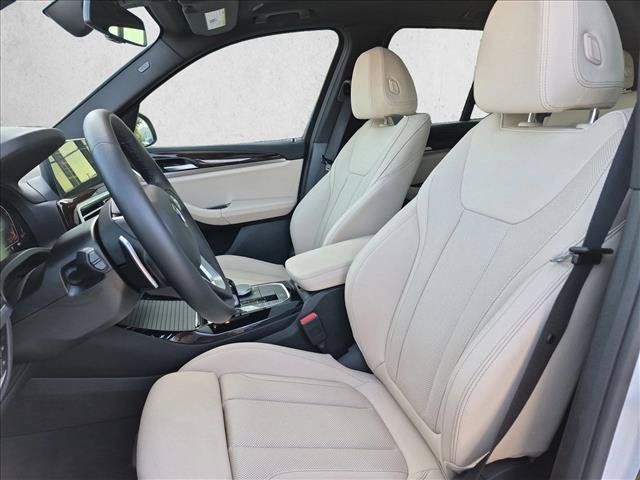 Used 2024 BMW X3 sDrive30i w/ Convenience Package w/ZPA RWD image 17