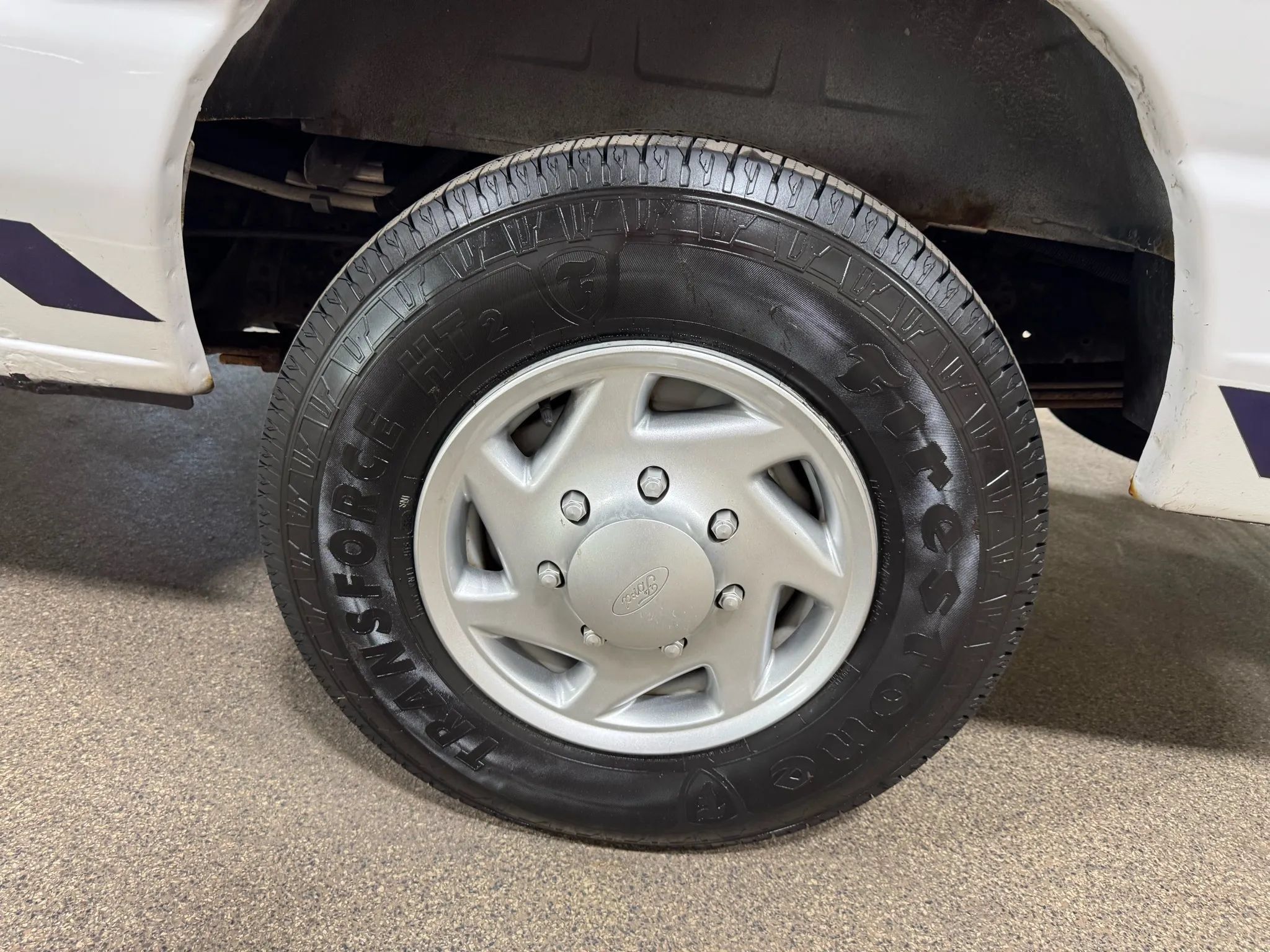 Used 2012 Ford E-350 and Econoline 350 Extended Super Duty w/ PWR Group RWD image 71