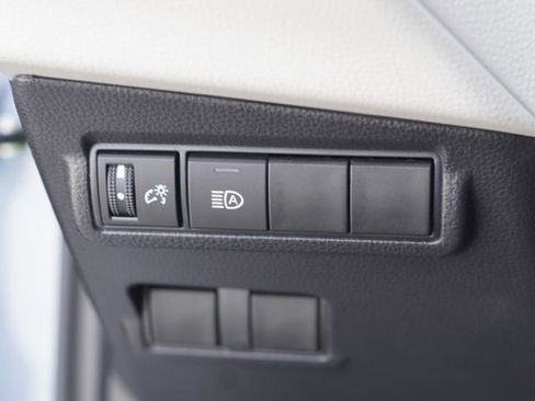 Certified 2025 Toyota Corolla Cross L image 14