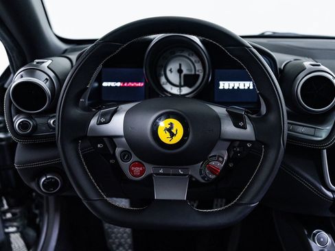 Certified 2018 Ferrari GTC4Lusso image 14