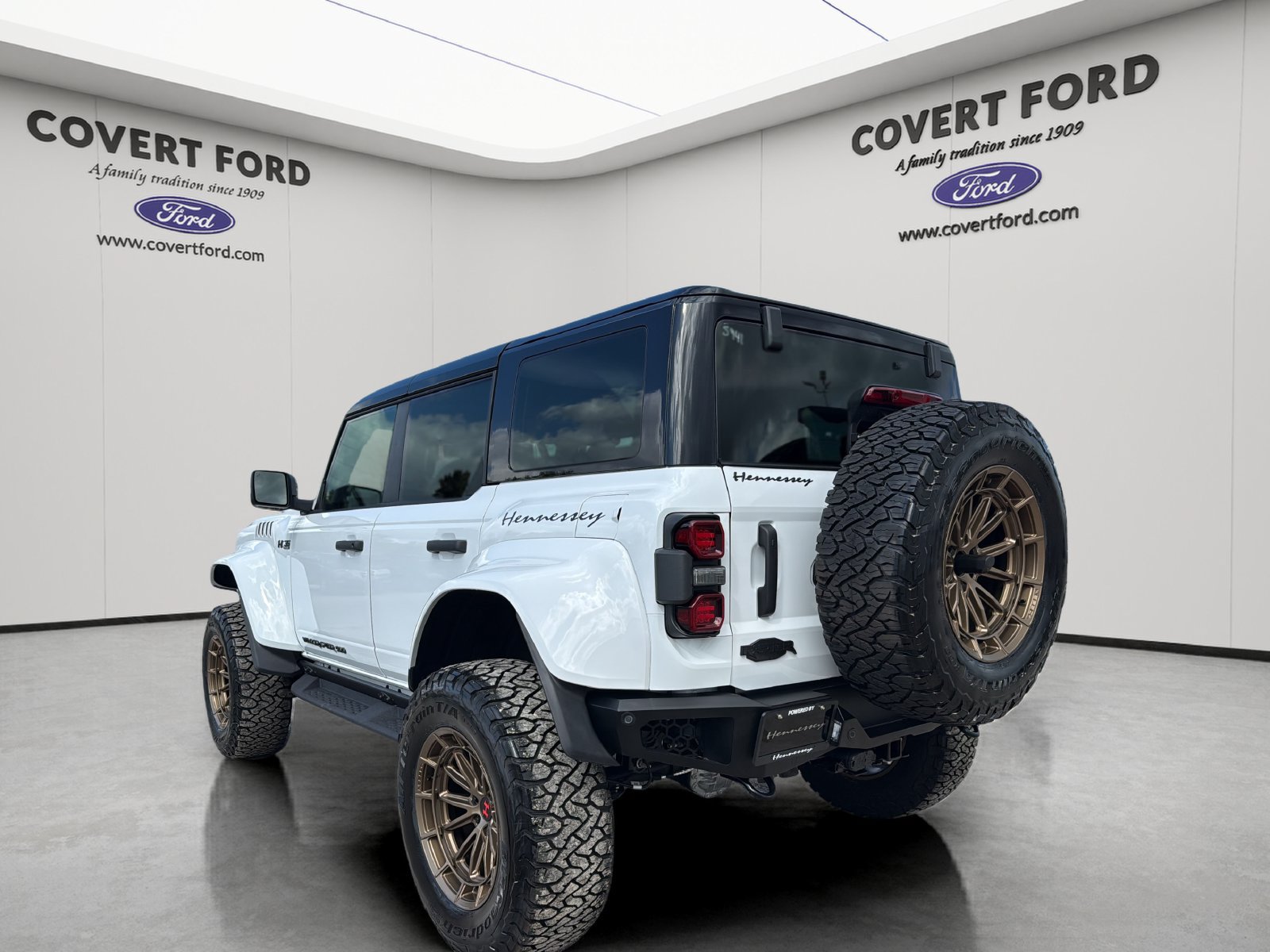 New 2026 Ford Bronco Raptor w/ Interior Carbon Fiber Pack AWD/4WD image 3