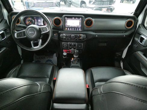 Used 2023 Jeep Gladiator Mojave w/ Cold Weather Group AWD/4WD image 22
