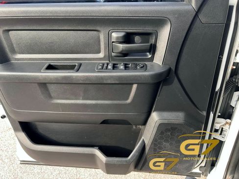 Used 2017 RAM 3500 Tradesman w/ Chrome Appearance Group AWD/4WD image 11