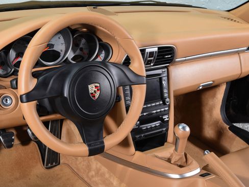 Used 2011 Porsche 911 Carrera S RWD image 11