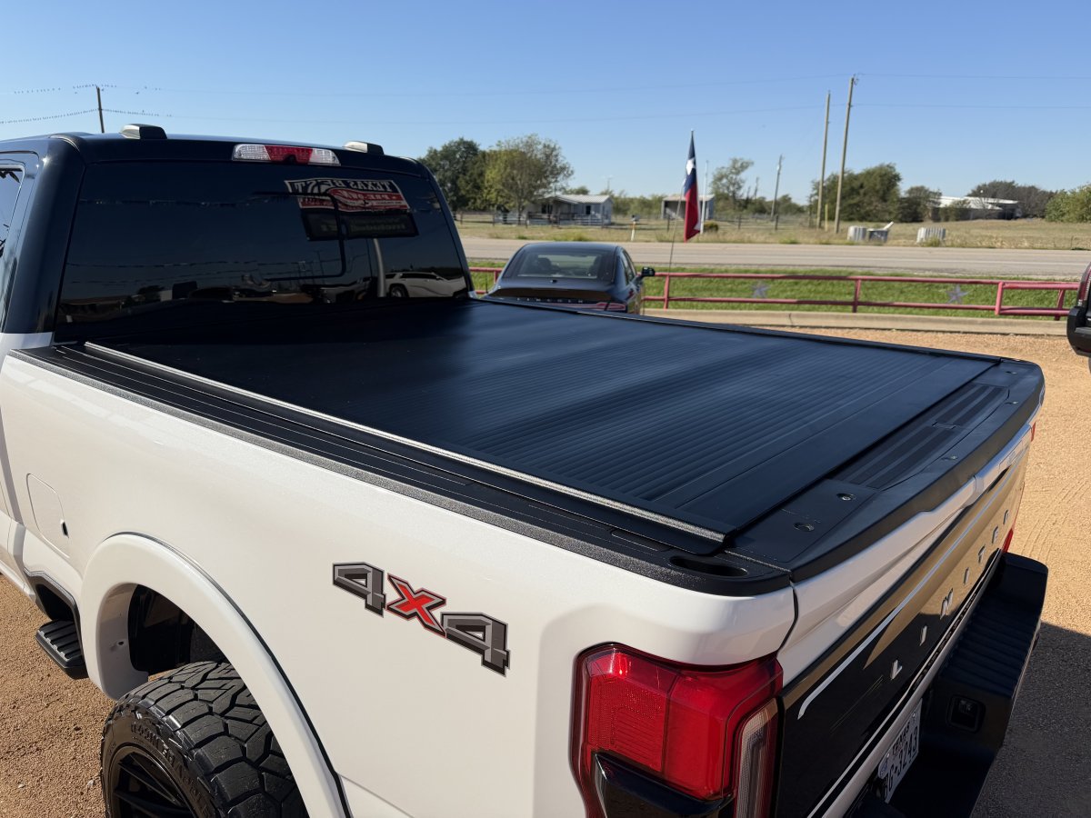 Used 2024 Ford F250 Limited AWD/4WD image 11